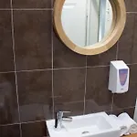 Хостел Ww & *