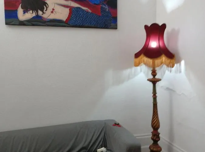 بيت شباب Ww & *