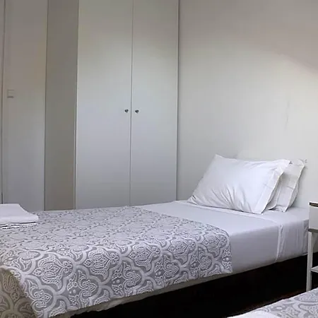 Hostel Ww &